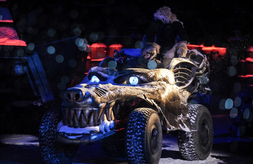 В московском байк-центре проходят детские новогодние елки 15 фото