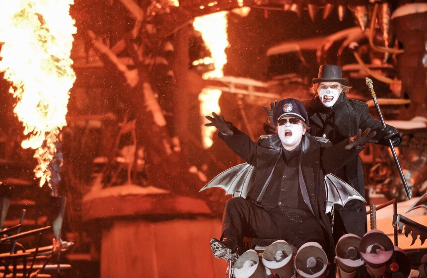 В московском байк-центре проходят детские новогодние елки 23 фото