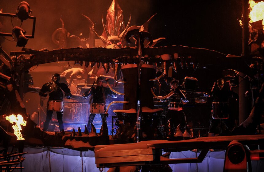 В московском байк-центре проходят детские новогодние елки 26 фото