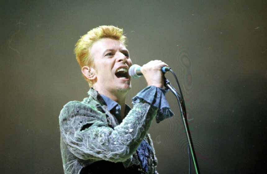 Умер Дэвид Боуи 10 фото