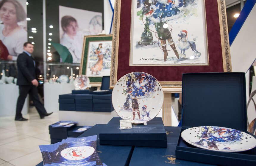 Выставку фарфоровых картин презентовали в столице 1 фото