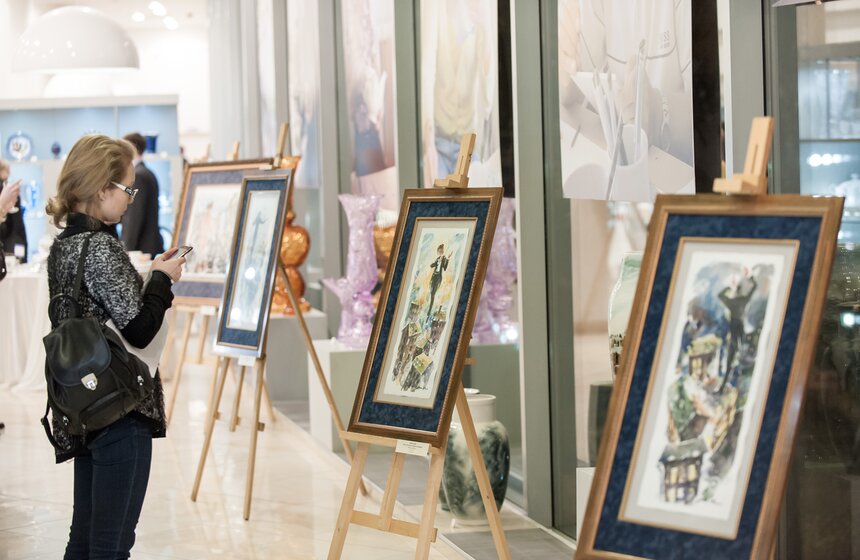 Выставку фарфоровых картин презентовали в столице 12 фото