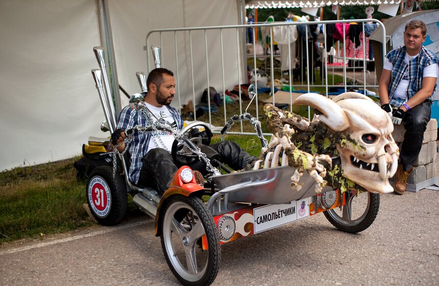 В Москве прошли гонки на тарантасах Red Bull Soapbox Race 6 фото