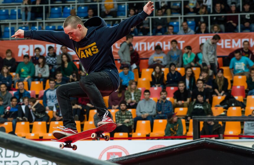 В Москве прошел этап самой престижной серии по скейтбордингу 16 фото
