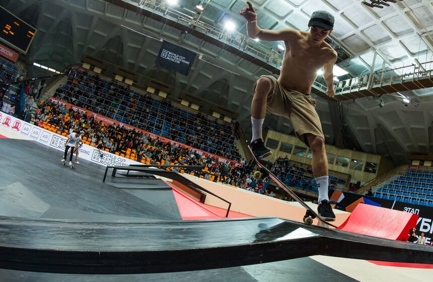 В Москве прошел этап самой престижной серии по скейтбордингу 15 фото
