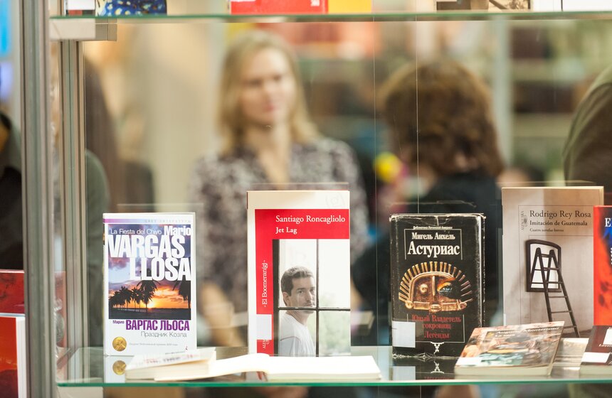 Открытие международной книжной ярмарки non/fiction в ЦДХ 8 фото