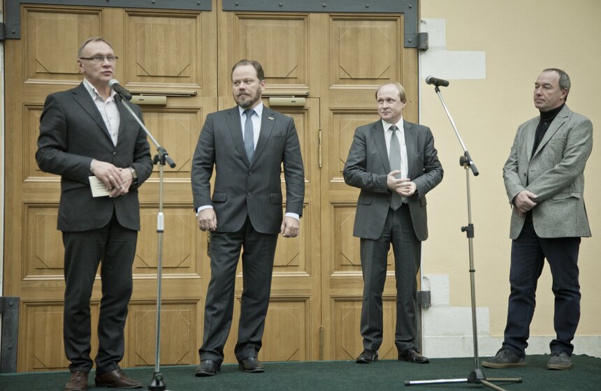 Выставка к 110-летию Михаила Шолохова в музее Пушкина 22 фото