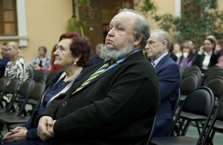 Выставка к 110-летию Михаила Шолохова в музее Пушкина 23 фото