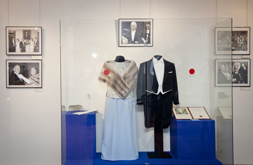 Выставка к 110-летию Михаила Шолохова в музее Пушкина 12 фото