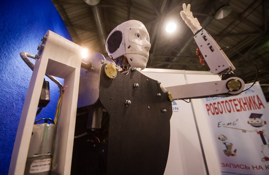 Выставка робототехники Robotics Expo 2015 в КВЦ "Сокольники" 20 фото