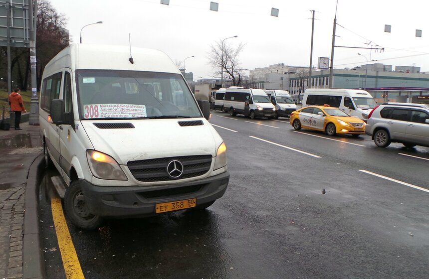 Маршрутные такси на столичных дорогах 9 фото
