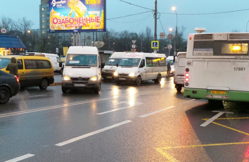 Маршрутные такси на столичных дорогах 11 фото