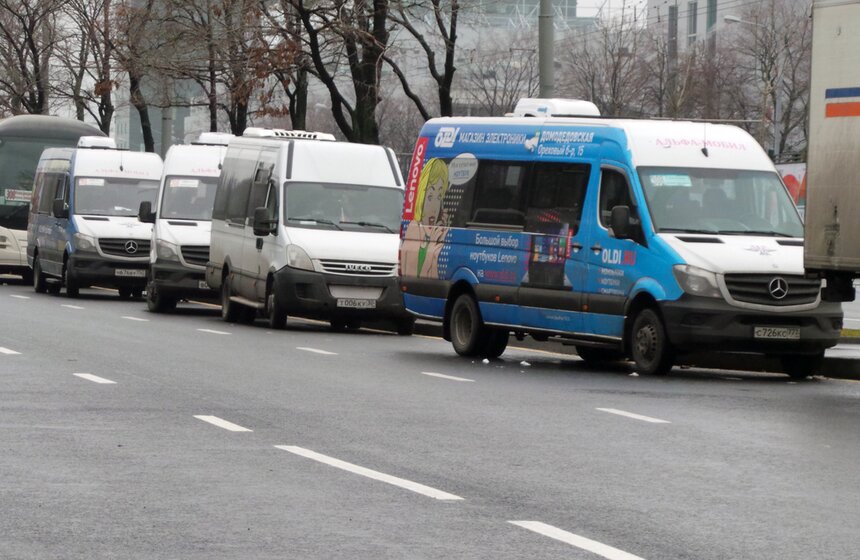 Маршрутные такси на столичных дорогах 14 фото