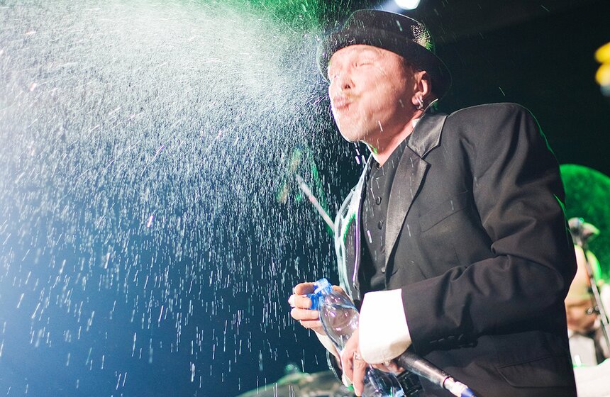 Гарик Сукачев и "Неприкасаемые" выступили в Live Music Hall 9 фото