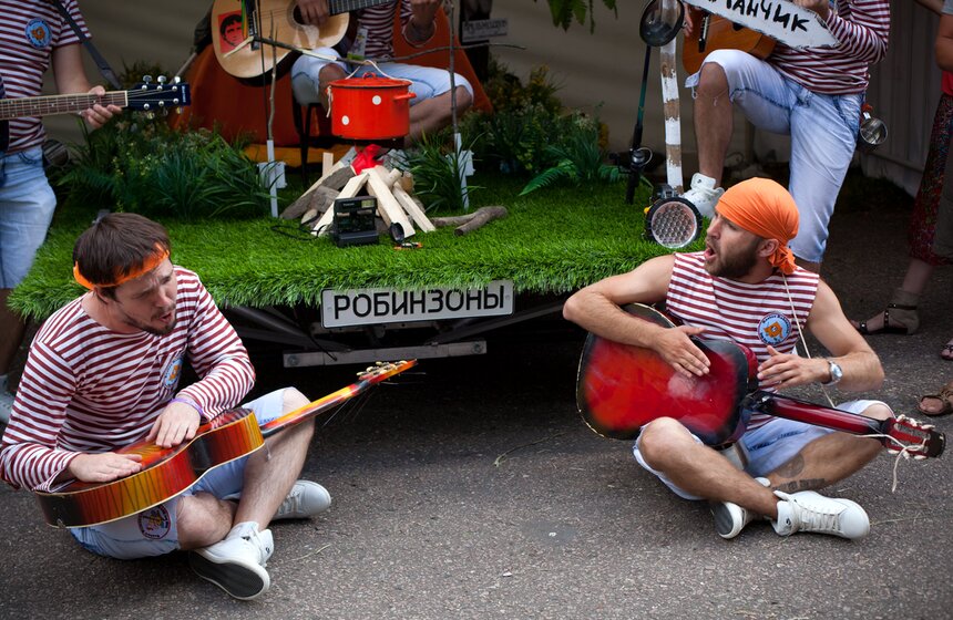 В Москве прошли гонки на тарантасах Red Bull Soapbox Race 13 фото