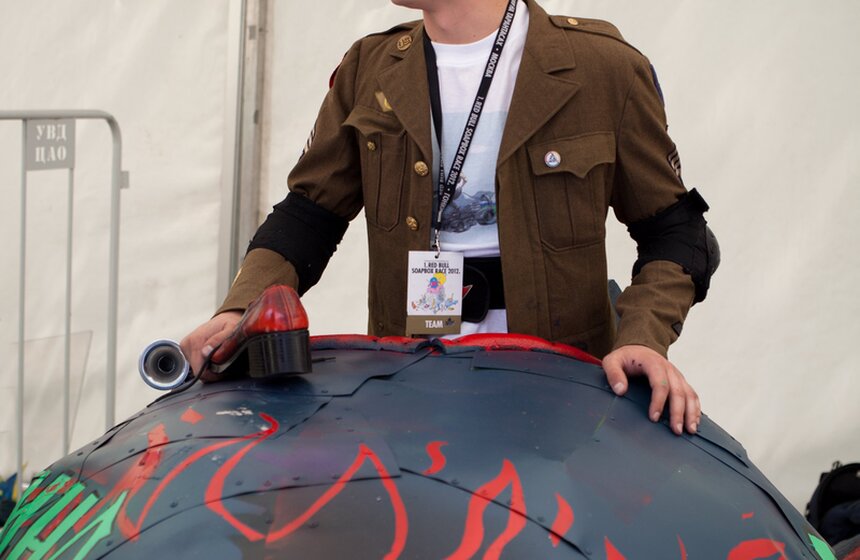 В Москве прошли гонки на тарантасах Red Bull Soapbox Race 16 фото