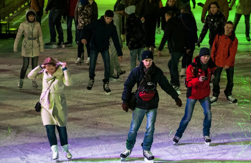 В парке Горького открылся каток 14 фото