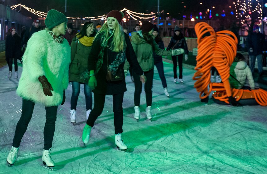 В парке Горького открылся каток 24 фото