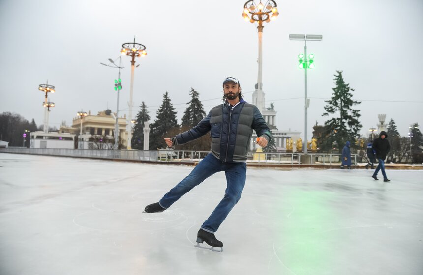Высшая проба: Илья Авербух первым ступил на главный каток страны 1 фото