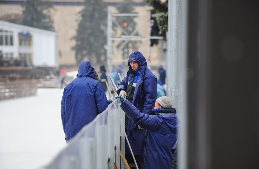 Высшая проба: Илья Авербух первым ступил на главный каток страны 9 фото