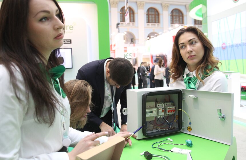 Форум по энергоэффективности ENES 2015 в Гостином дворе 7 фото