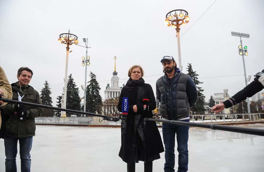 Высшая проба: Илья Авербух первым ступил на главный каток страны 20 фото