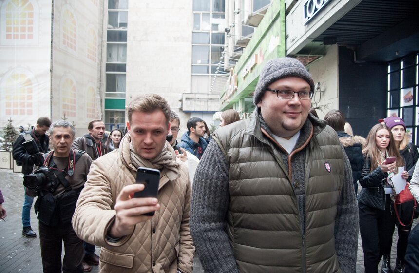 Квест со звездами в московском метро 8 фото