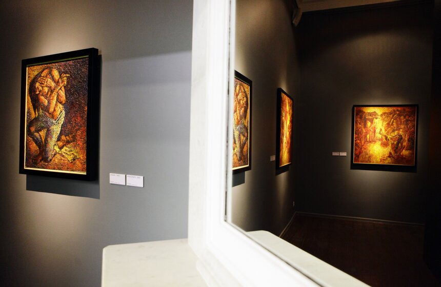 Выставка "Жизнь и театр Александра Тихомирова" 14 фото