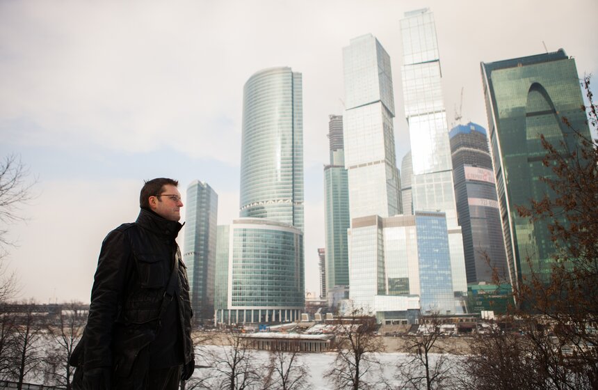 "Места детства": Телеведущий Денис Елаховский 4 фото