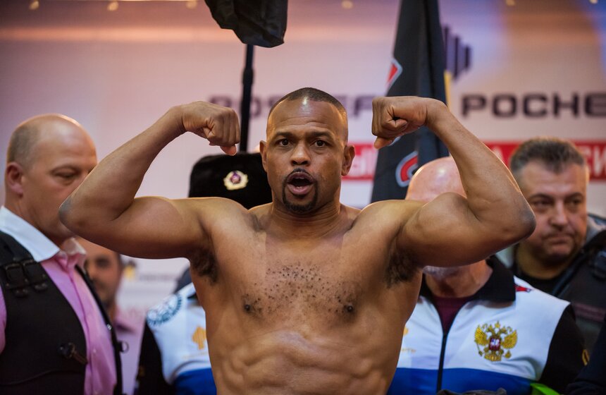 Взвешивание боксеров супербоя "Рой Джонс vs Энцо Маккаринелли" 11 фото