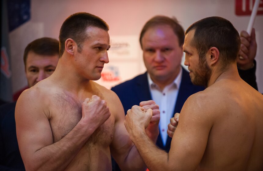 Взвешивание боксеров супербоя "Рой Джонс vs Энцо Маккаринелли" 15 фото