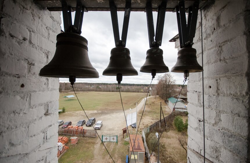 Храм Живоначальной Троицы в Аверкиево 13 фото