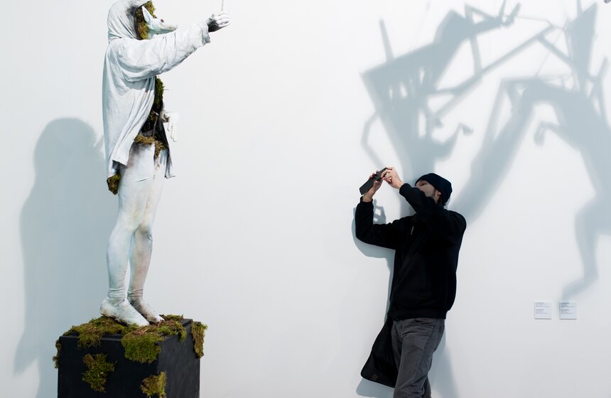 На Винзаводе открылась выставка "Ура! Скульптура!" 1 фото