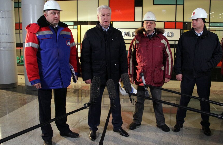 На станциях "Румянцево" и "Саларьево" ведутся отделочные работы 20 фото