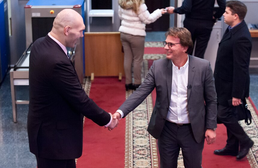 Николай Валуев на записи программы "Важная персона" 6 фото