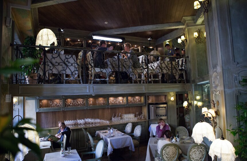 Татьяна Лазарева на съемках программы "За обедом" 7 фото