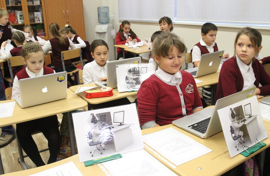 Сергей Собянин посетил школу-новостройку в Щукине 21 фото