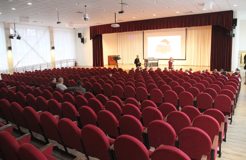 Сергей Собянин посетил школу-новостройку в Щукине 14 фото