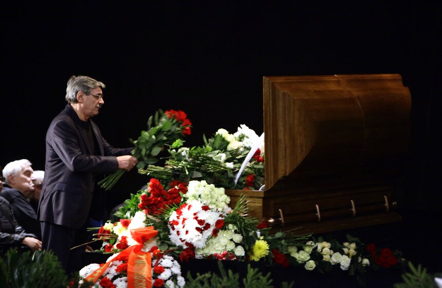 В столице простились с Эльдаром Рязановым 8 фото