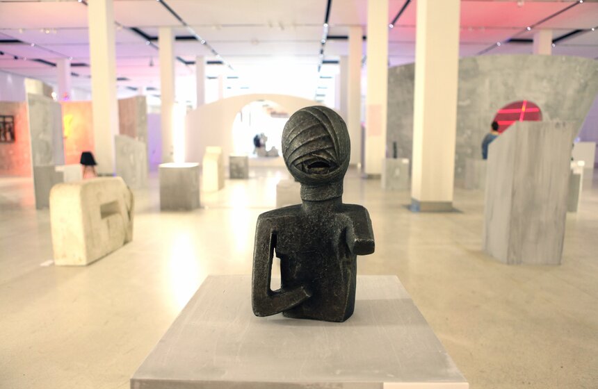 Выставка "Скульптуры, которых мы не видим" в "Манеже" 16 фото
