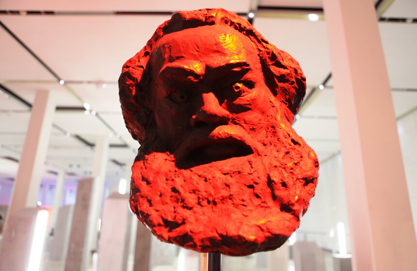 Выставка "Скульптуры, которых мы не видим" в "Манеже" 2 фото