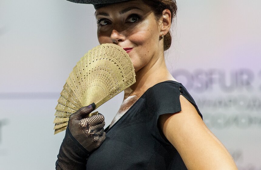 Выставка головных уборов CHAPEAU в "Гостином Дворе" 24 фото