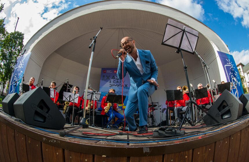 Джаз в саду "Эрмитаж" 18 фото