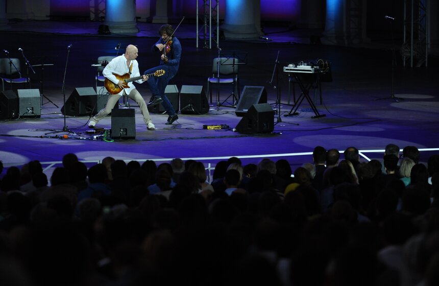 В столице прошел концерт Дживана Гаспаряна 8 фото