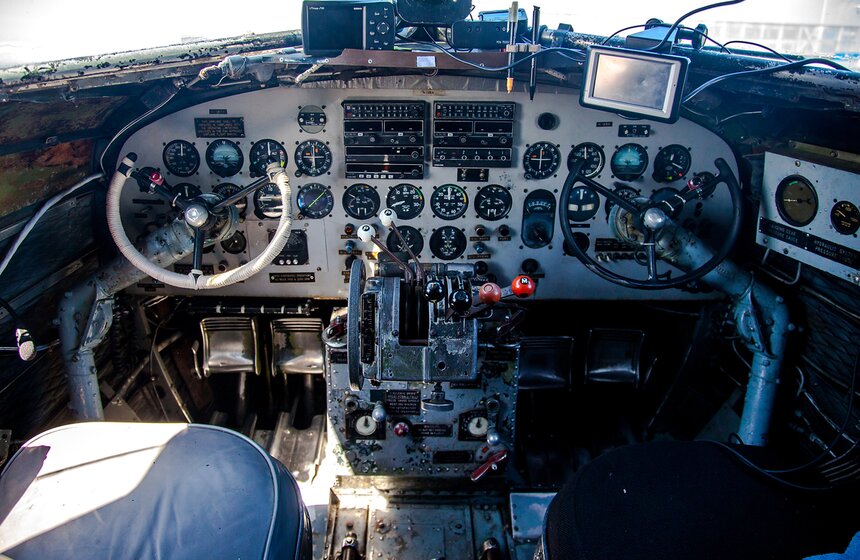 На МАКС прилетели легендарные американские самолеты Douglas 9 фото