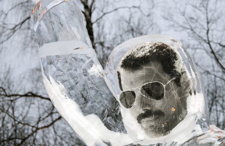 Арт-галерея "Звезды изо льда" открылась в парке "Сокольники" 2 фото