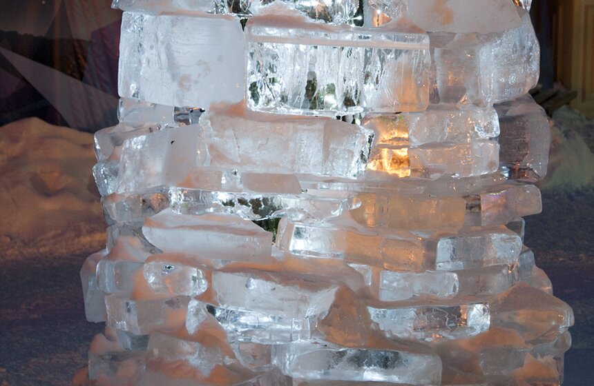 Арт-галерея "Звезды изо льда" открылась в парке "Сокольники" 19 фото