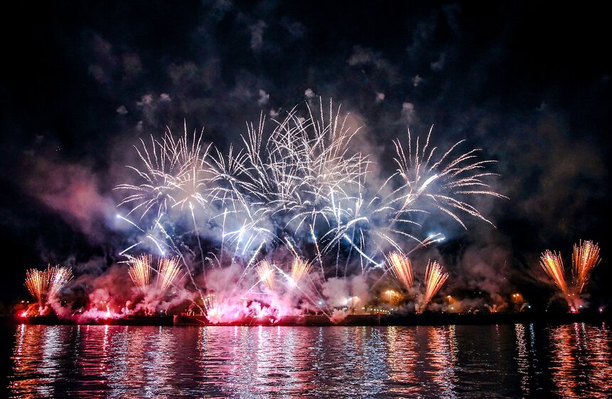 В столице проходит международный фестиваль фейерверков 5 фото