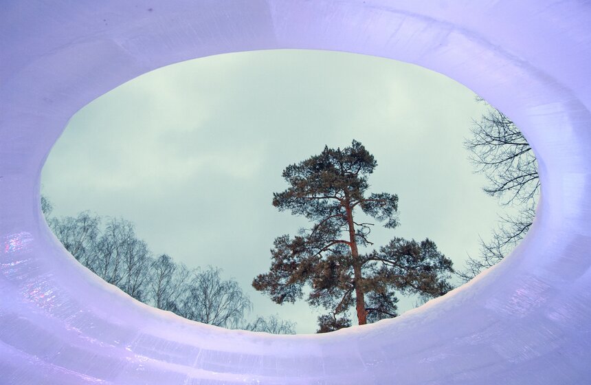 Арт-галерея "Звезды изо льда" открылась в парке "Сокольники" 9 фото