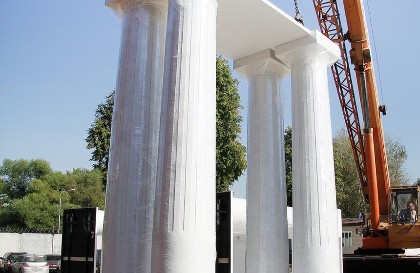 Как создают триумфальные арки ко Дню города 15 фото